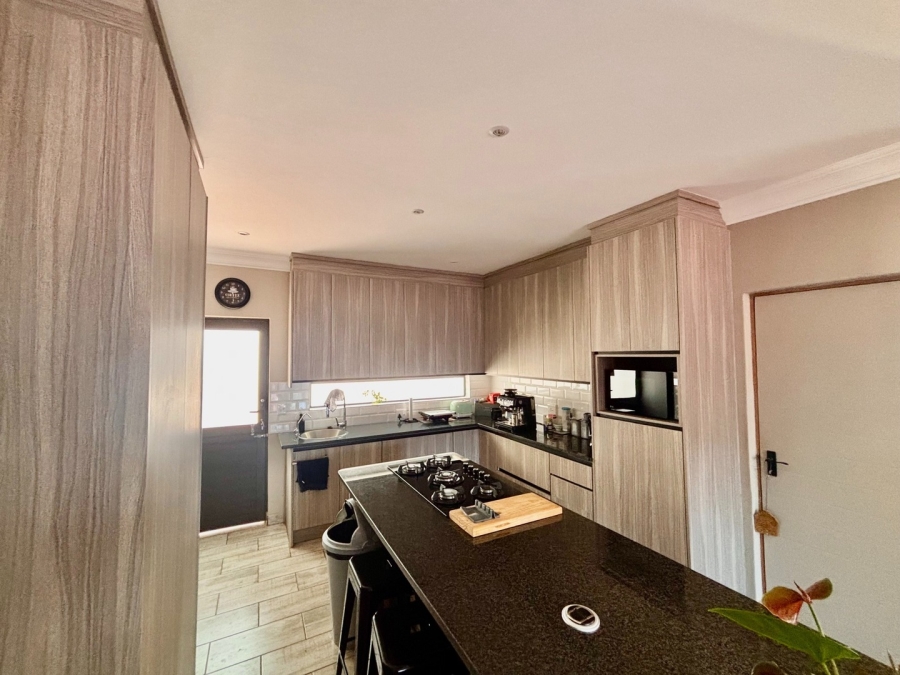 3 Bedroom Property for Sale in Wilkoppies North West